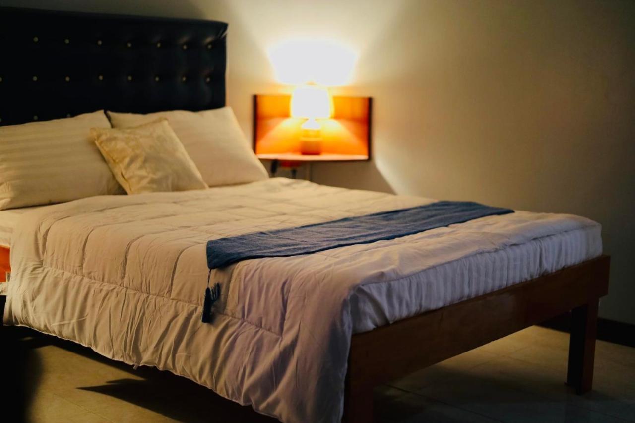 La Choeben Suites Calbayog Esterno foto